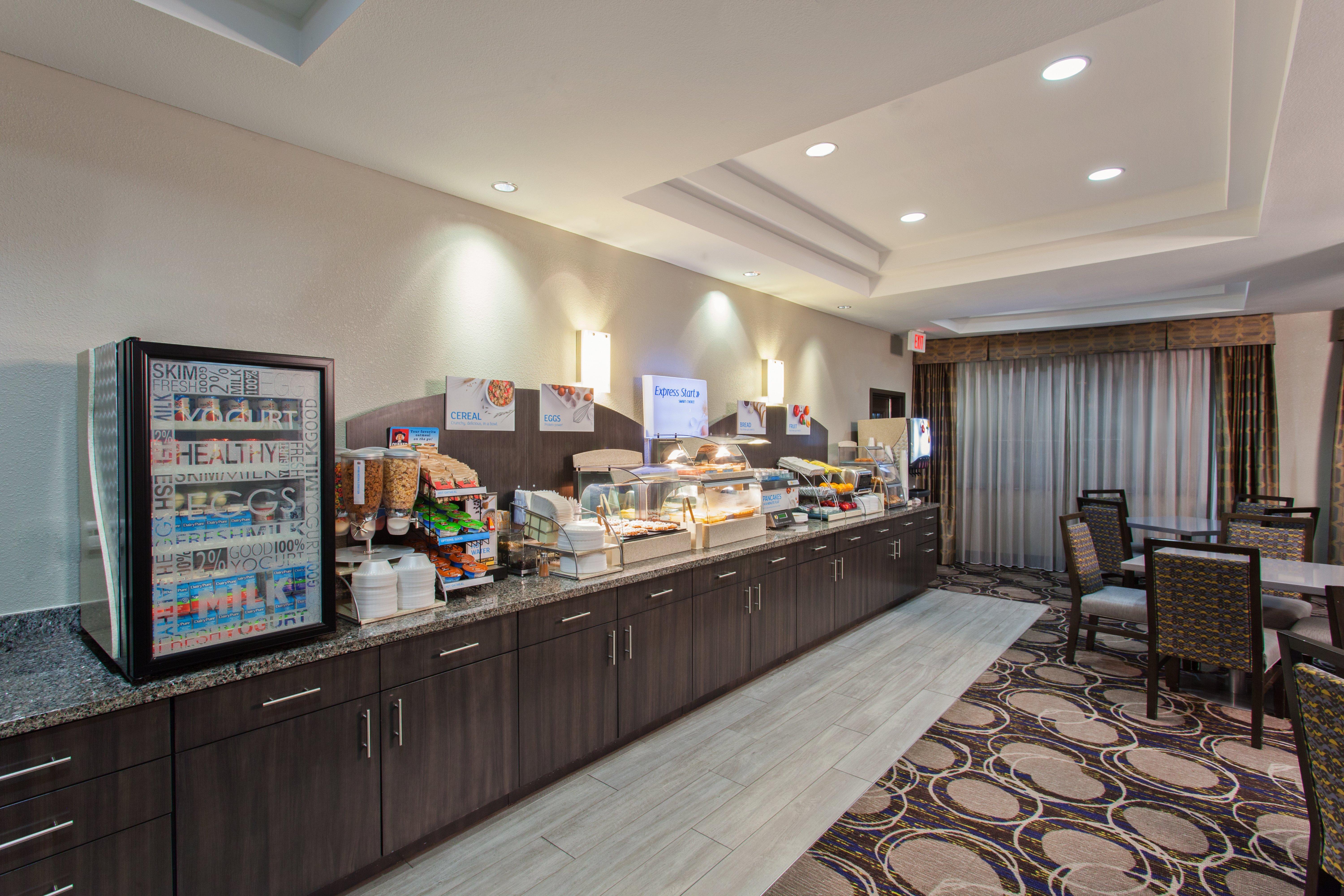 Holiday Inn Express & Suites Wharton By Ihg Exteriör bild
