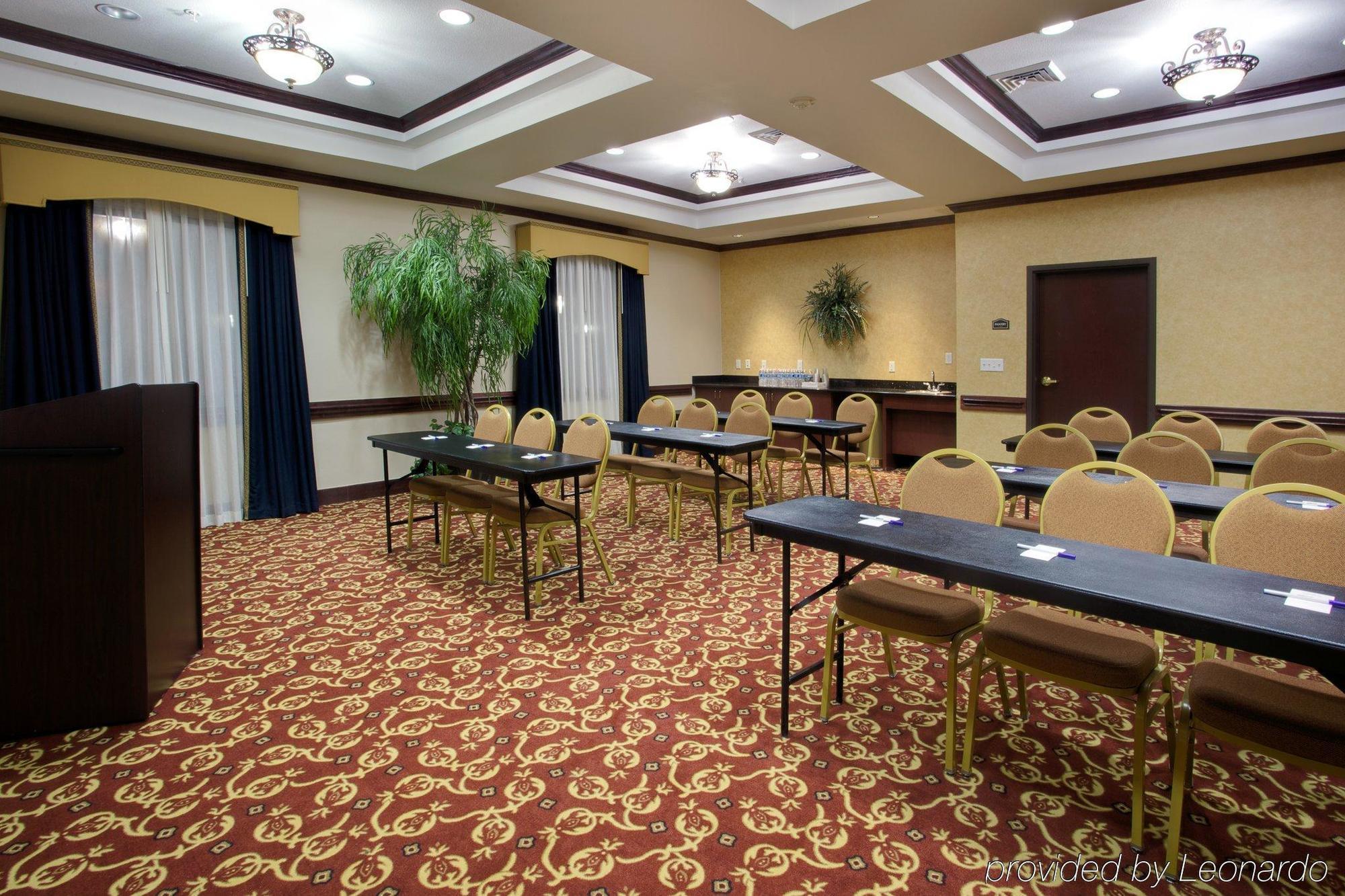 Holiday Inn Express & Suites Wharton By Ihg Bekvämligheter bild
