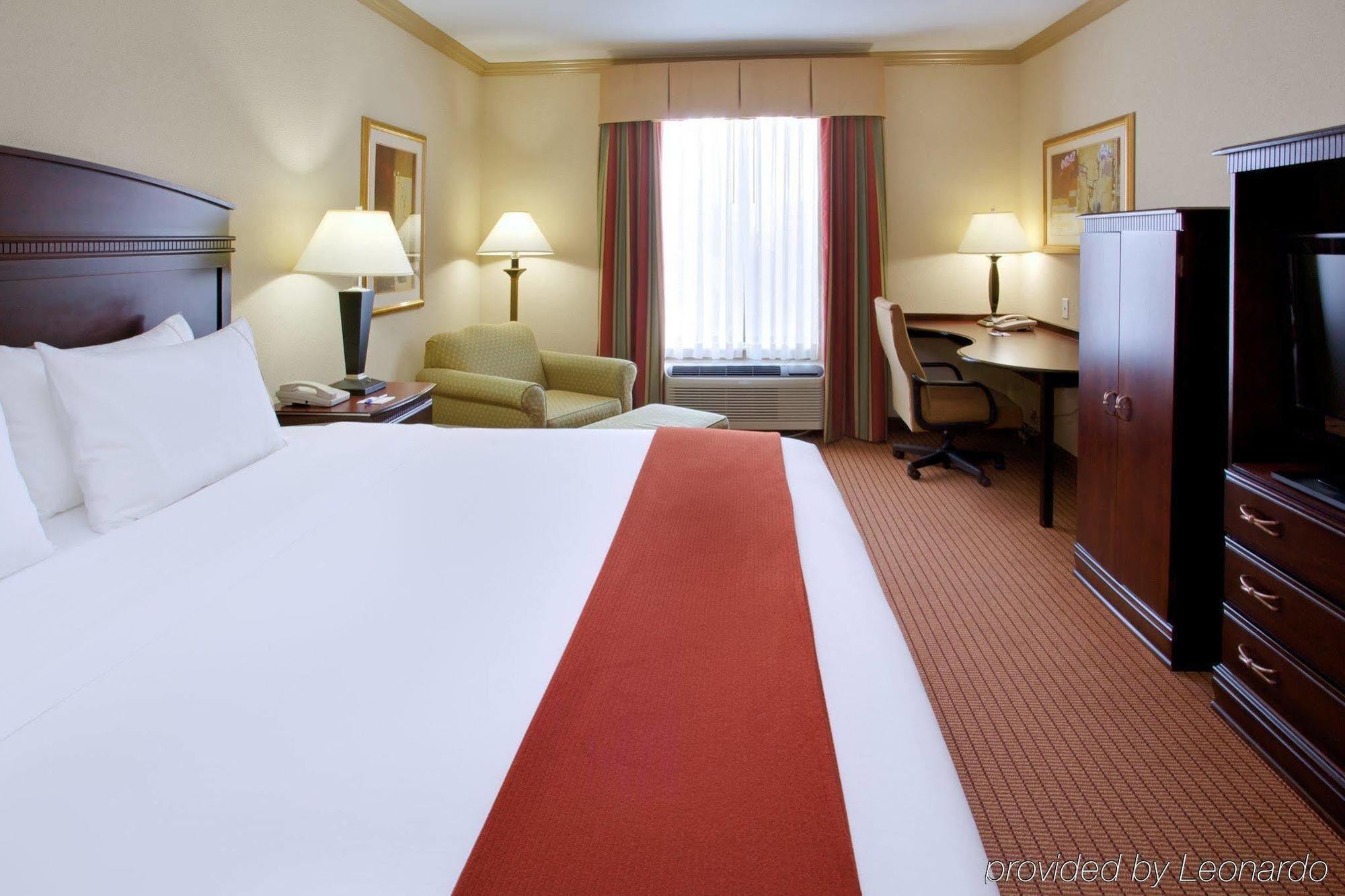 Holiday Inn Express & Suites Wharton By Ihg Exteriör bild